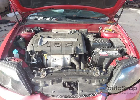 2005 Hyundai Tiburon Gs from USA, damaged, VIN KMHHM65DX5U168472